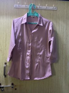 beautiful peachy pink shirt💗