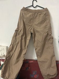 Uniqlo Cargo ( Medium )