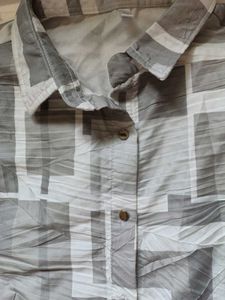 Grey Patterned Button-Up Shirt