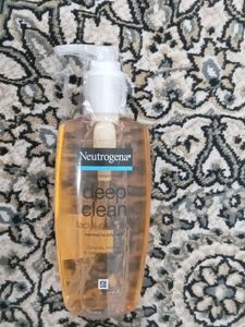Neutrogena Deep Clean