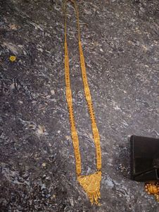 Elegant Gold Necklace