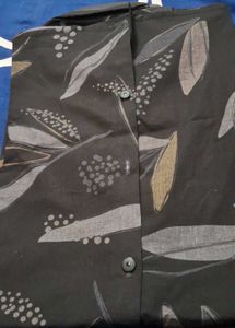 Men Tone Black Leaf Print Shirt