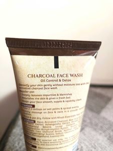 Khadi Essentials Charcoal Face Wash - 100 ML