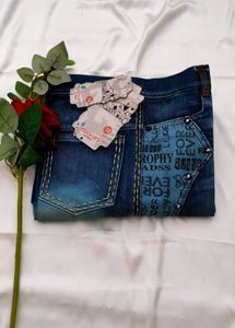 Straight Leg Jeans 👖✨