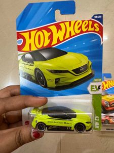 Hot Wheels Nissan(Th) &amp; 94 Bugatti EB110 SS