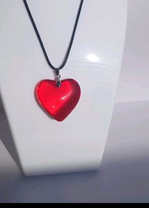 Scarlet Red Heart ♥️
