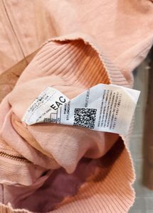 🇬🇧 Guess Imported Zip-Up Hoodie