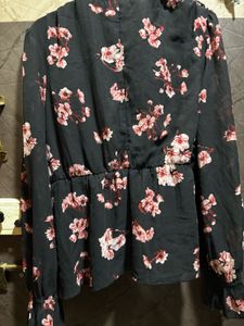 Black &amp; White Floral Print Bishop Sleeves Georgett