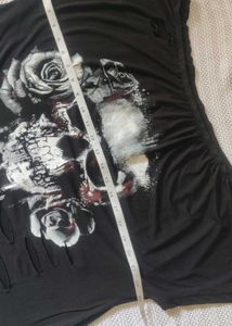 SHEIN Skull &amp; Roses Graphic Tee