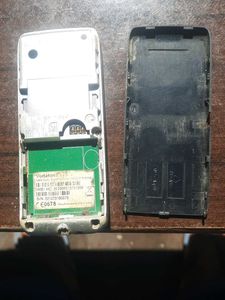 Vodafone 125 Classic Phone