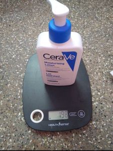 The Ordinary 10% Niacinamide Serum + Cerave Lotion
