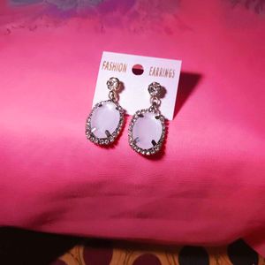 Milky Pirl With Shining Beed Studs