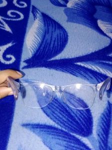 Clear Frame Fashion Glasses