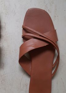 Zudio Flats Size 40