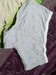 Cute Gray T-Shirt with Love Detail