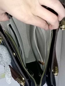 🤩Sling And Handbags Both 🤩