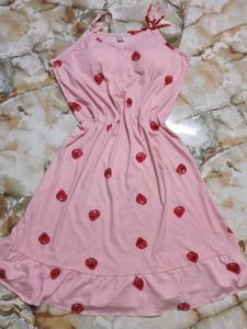beautiful strawberry printed night