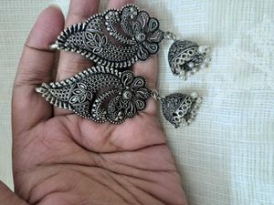 Peacock Earcuff