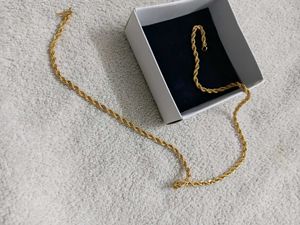 Gold Tone Chain Necklace