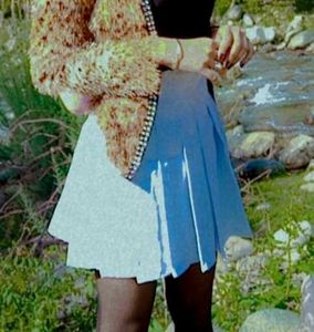Women&#39;s White Pleated Skirt