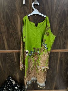 Elegant Green Embroidered Kurta Set