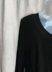 Chic Black V-Neck Midi Dress