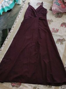Elegant Burgundy Maxi Dress