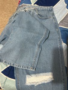 New Condition  Ripped Jeans Women