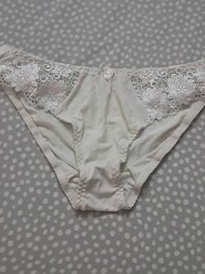 Calvi  kelin  bra n panty  combo