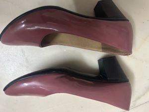 Elegant Mauve Bellies