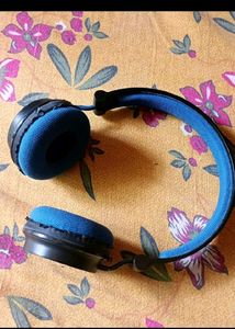 Boat Rockerz 400 Headphone