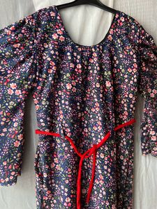 Kurta / long Top.