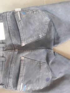 fashionic pants with cuts