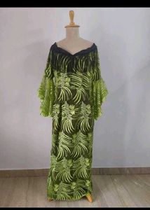 Elegant Green &amp; Black Embellished Gown
