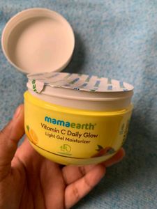 MAMAEARTH VIT C DAILY GLOW MOISTURIZER,200G