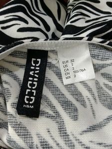 Black And White Causal Dress (Women&#39;s)