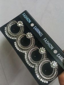 Earing Set Of 2