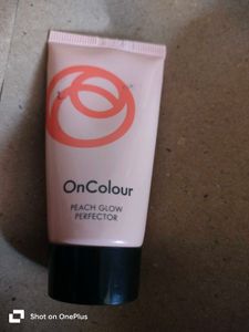 On Colour Peach Glow Perfecter Oriflame