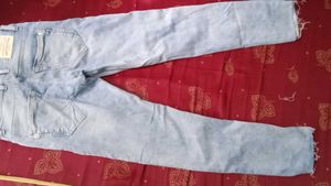 Mens Pant        Size 32