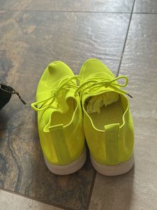 shoes like New Non touched