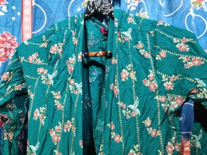 Floral Print Green Ethnic Shrug