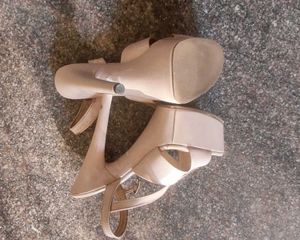 Model Heels