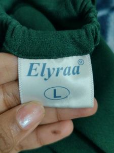 Chic Green Long Sleeve Crop Top