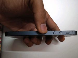 IPHONE 5s Charging Port Repair Needs Only