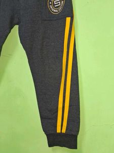 Boys&#39; Sporty Sweatpants