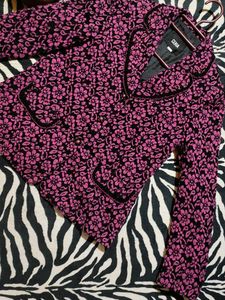 Floral Netted 3 Buttons Blazer