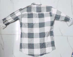 Classy Unisex Checks SHIRT✨🤍