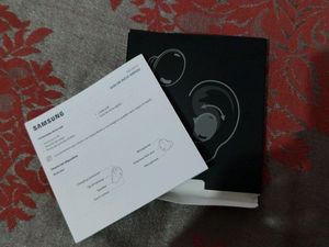 SAMSUNG Earphone