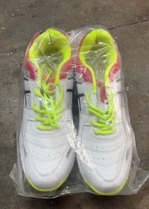 Metal Spikes Cricket Shoes For Men
