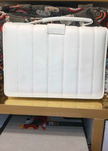 AC 05 Beautiful Purse For You